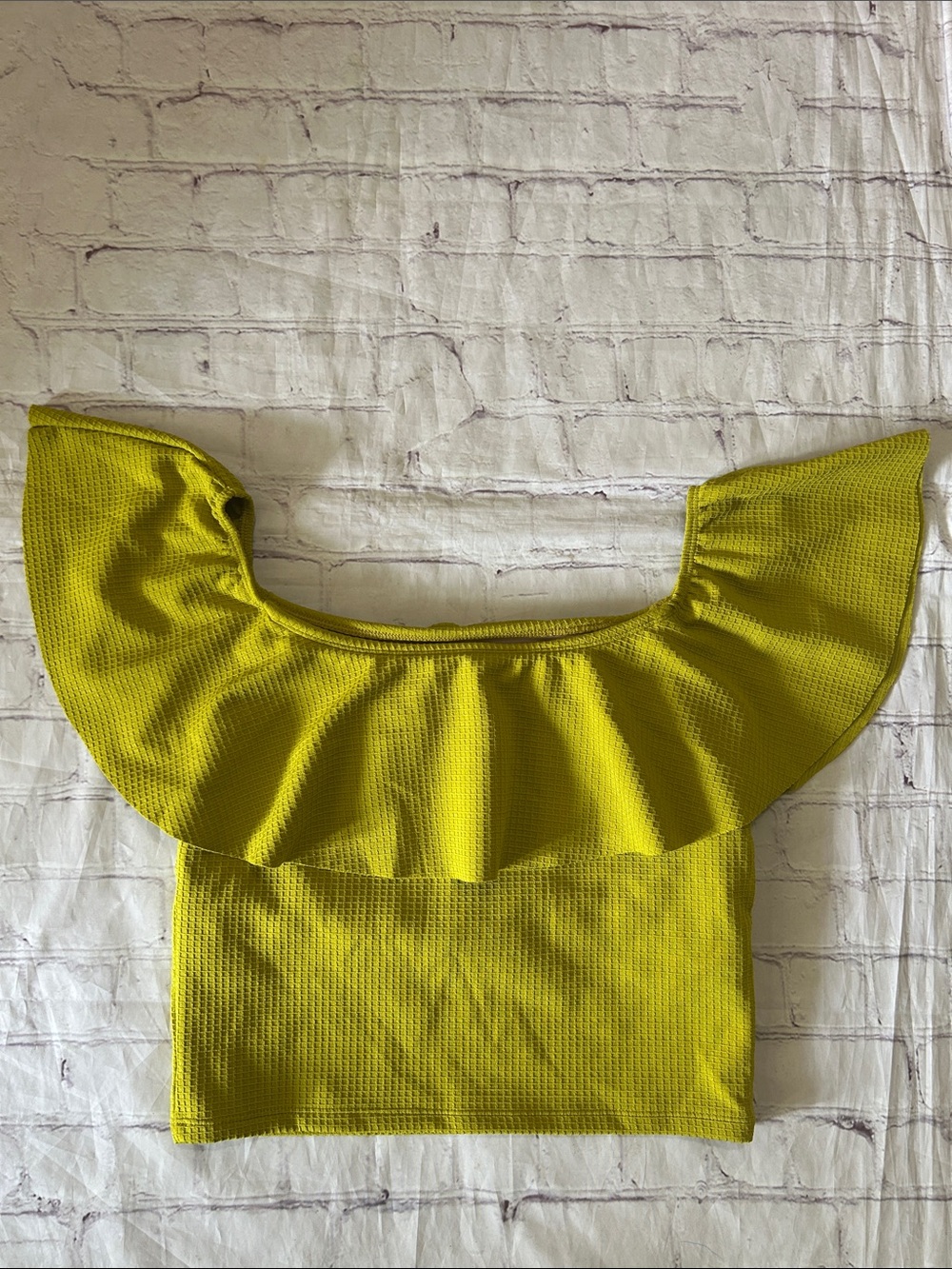 Kortni Jeane Textured Waffle Glow Off-Shoulder Crop Swim Top Lime Green Medium